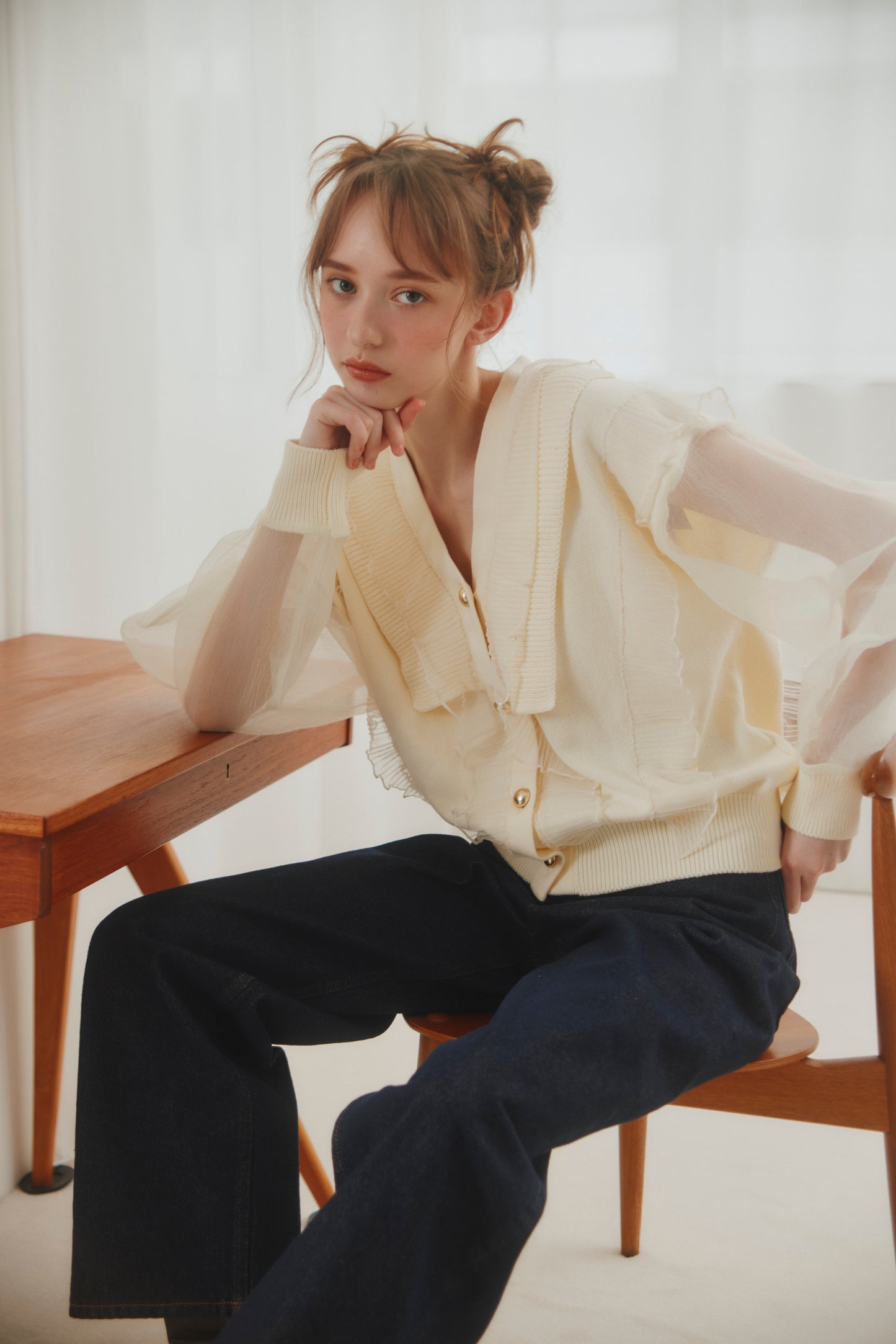 Veil Frill Cardigan