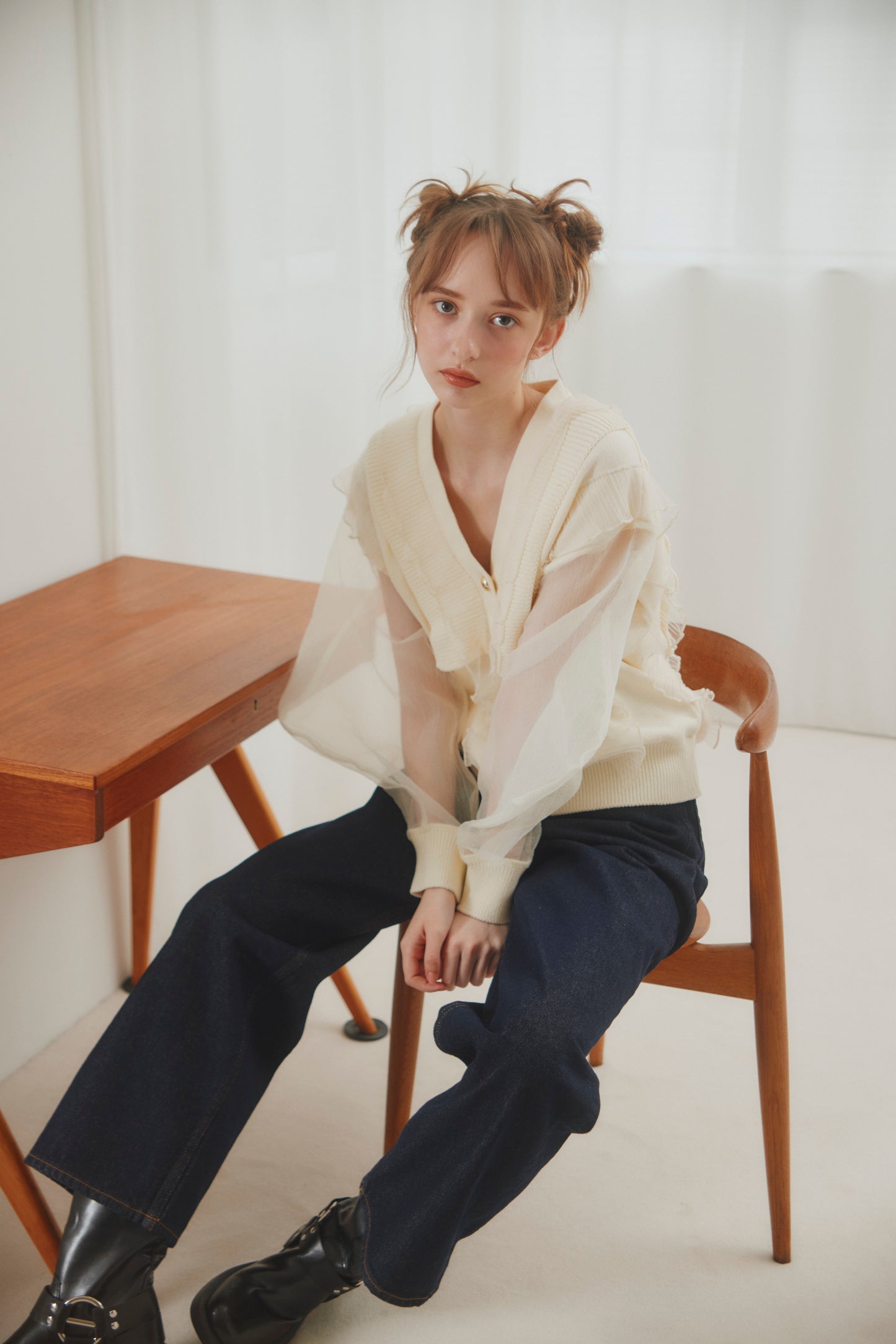 Veil Frill Cardigan